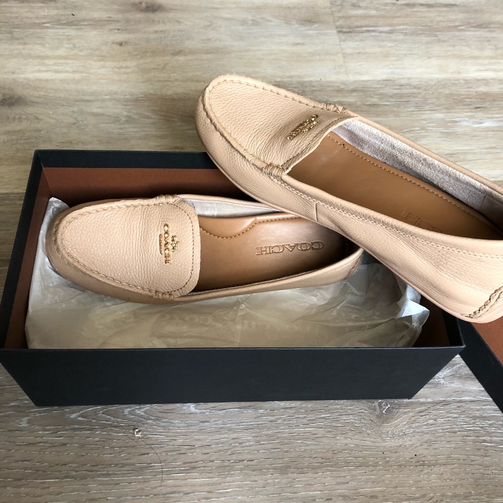 ✨Coach loafers✨